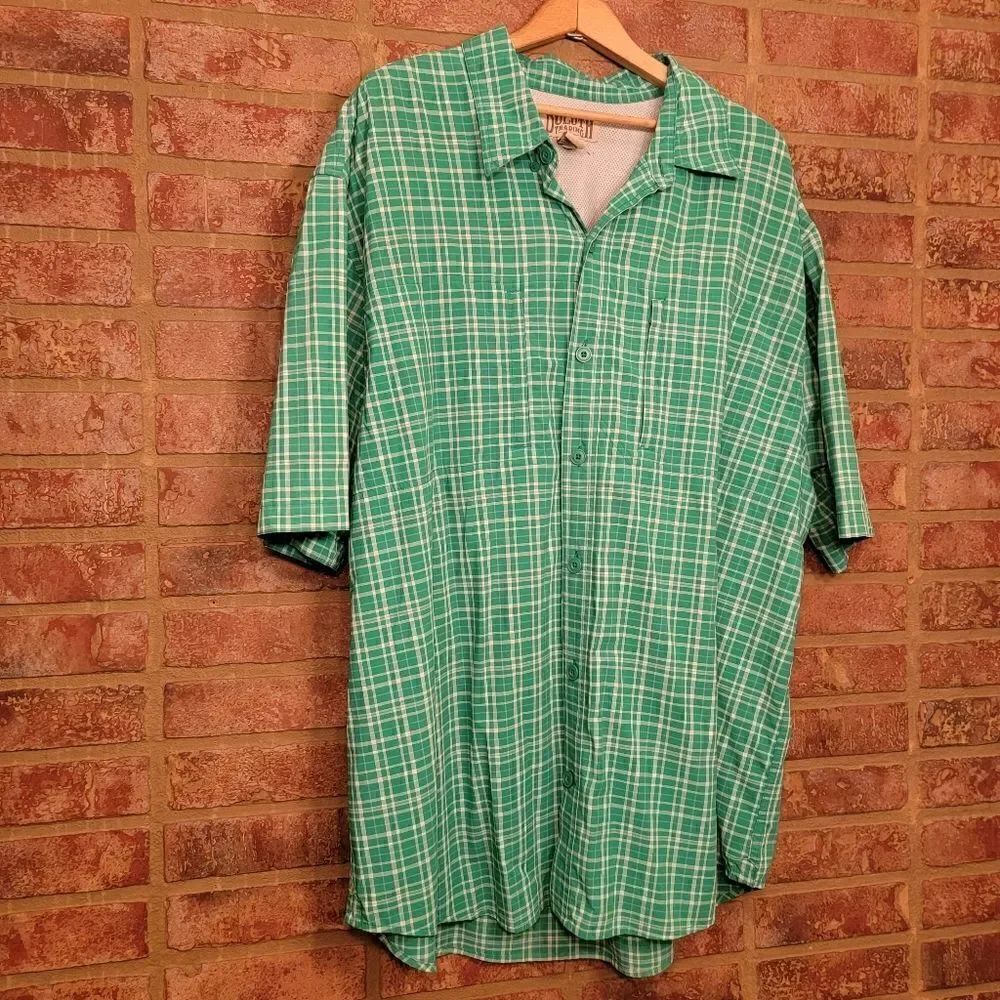 Duluth Trading Plaid Button Nylon short sleeve shirt size XL